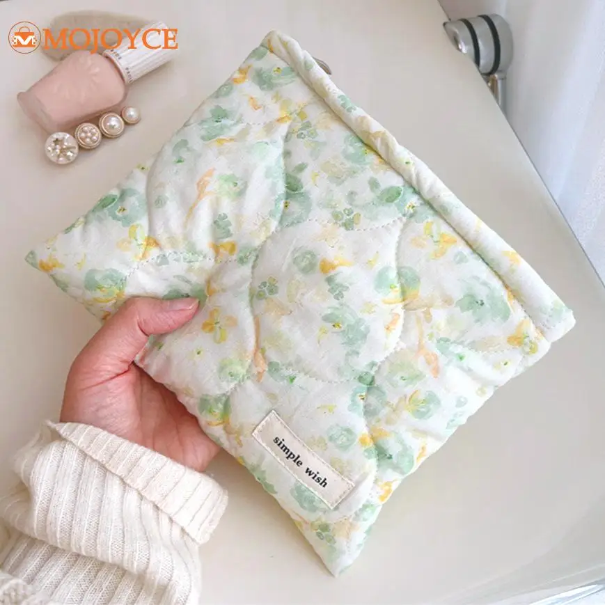 Quilted Cotton Cosmetic Bag Fragmented Floral Storage Bags Women Travel Makeup Pouch High Quality Toiletry Bag Ladies Clutch Bag