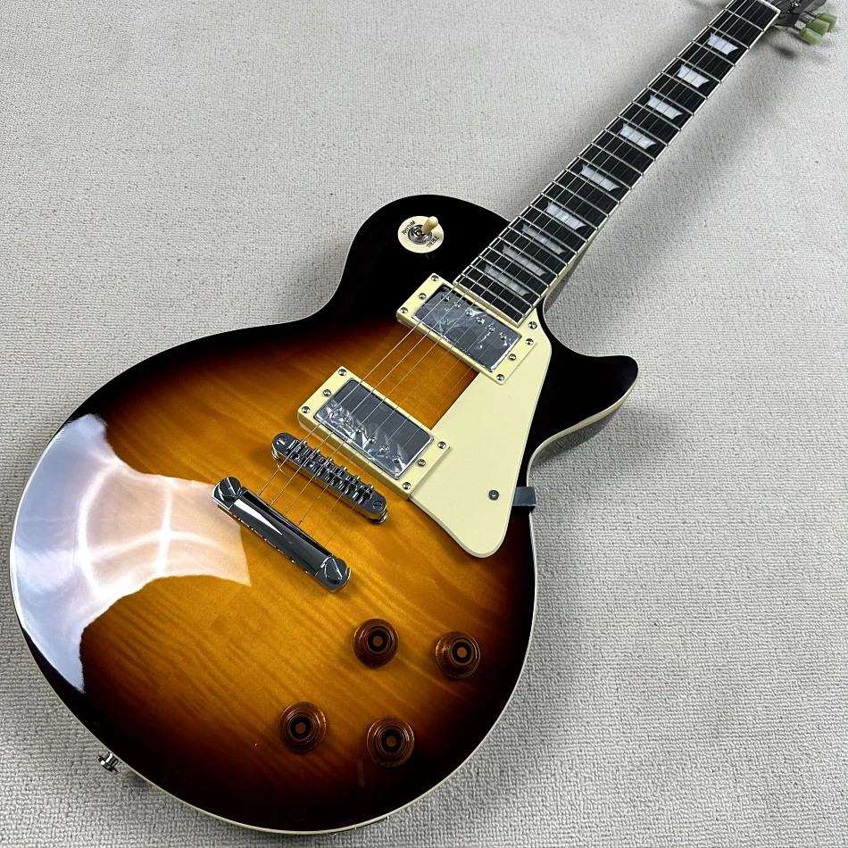 صنع في الصين، جيتار كهربائي عالي الجودة، لوحة أصابع من خشب الورد، جسم الماهوجني الصلب، أجهزة كروم، توصيل مجاني