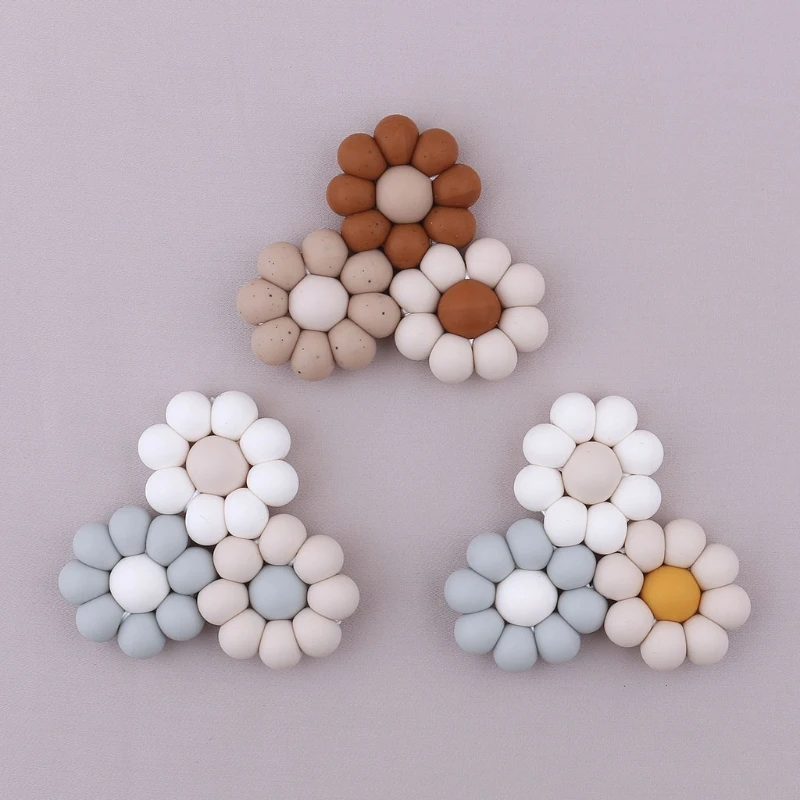 

Food Grade Silicone Beads Baby Teether Flower Shape Newborn Molar Teething Toys Rodent Gum Pain Relief Teether for Baby Stuff