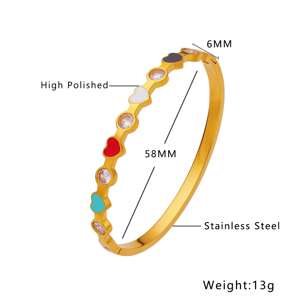 سوار من الفولاذ التيتانيوم بقلب حب ملون مع الزركون المطلي بالذهب عيار 18 قيراط ، سوار الكفة المقاوم للماء ، مجوهرات مناسبة للنساء