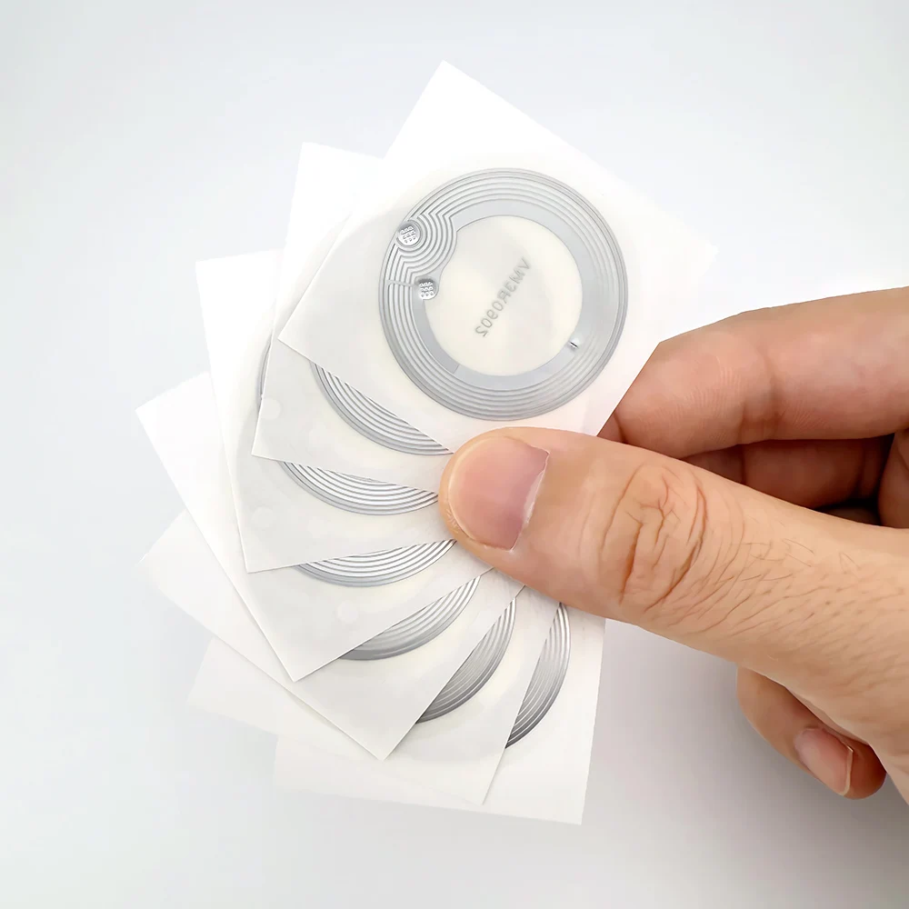 38Mm CUID Tag Gen2 Kunci Pintar Elektronik Yang Dapat Ditulis Ulang Token Klon NFC ISO14443 Stiker Dapat Diganti IC 13.56Mhz Lencana Replika RFID