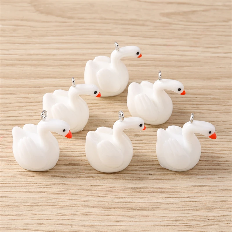 10 Stück 20 x 26 mm Cartoon-Harz Tier Gans Schwan Charms Anhänger für Schmuckherstellung Ohrringe Halsketten Armbänder DIY Zubehör – Detail 5