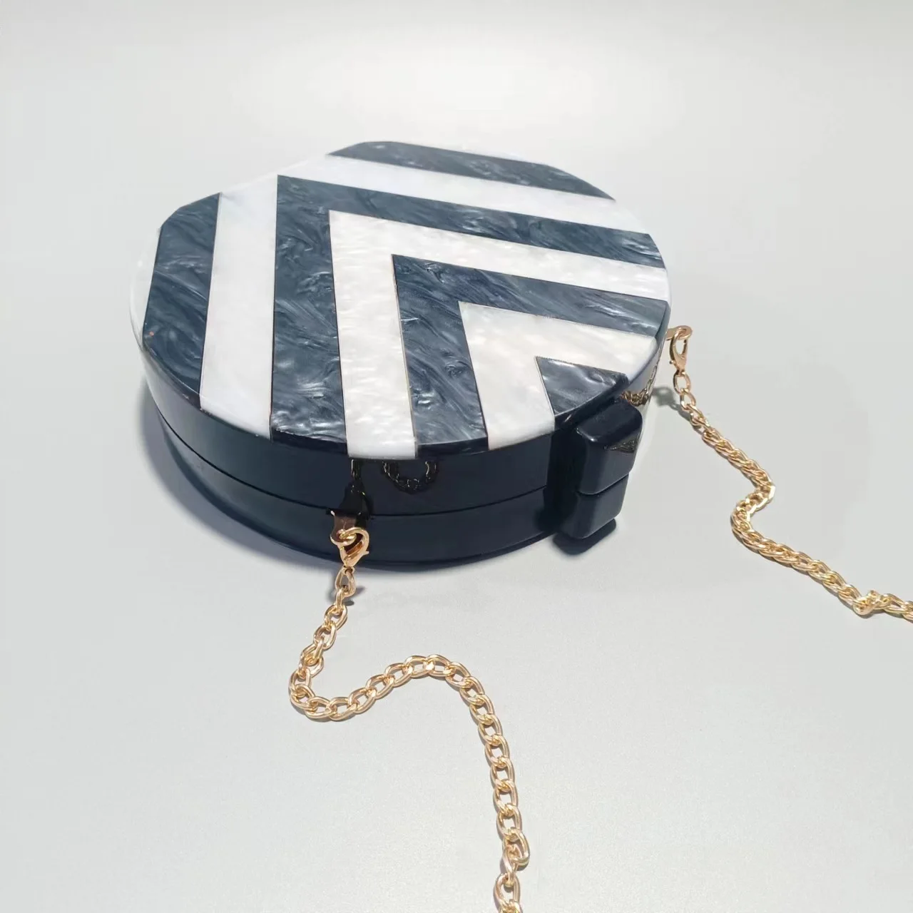 Black Base White V Striped Pattern Clutch Purse Travel Luxury Brand Handbags Chain Crossbody  Mini Circular Acrylic Evening Bag