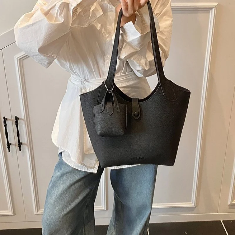 

Роскошная латунная фурнитура в стиле ретро, сумка через плечо из искусственной кожи, женская сумка, стильная сумка на молнии