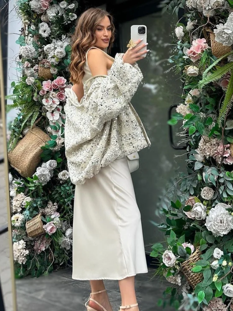 

Women Elegant Solid Sequin Short Jacket Round Neck Full Sleeve Zipper Pocket Loose Coat 2025 Autumn Lady High Street Outerwear