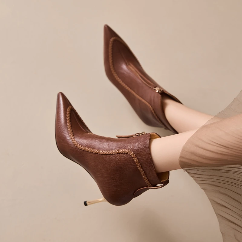 2027 High Quality High Heels Short Boots Women Sewing Split Leather Pointed Toe Runway Shoes Women Stiletto Ankle Boots Woman