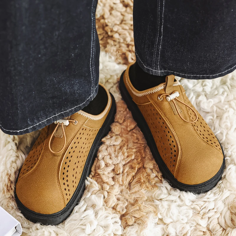 Men's slip-on slippers for home use, lightweight and non-slip, European and American style casual Korean streetwear, easy to wear for everyday outfits