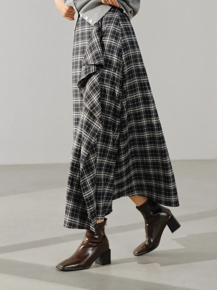 Preppy Plaid Skirt Women High Waist A-line Midi Skirt Elegant Asymmetric Flared Design Vintage Checkered Skirt for Autumn Casual