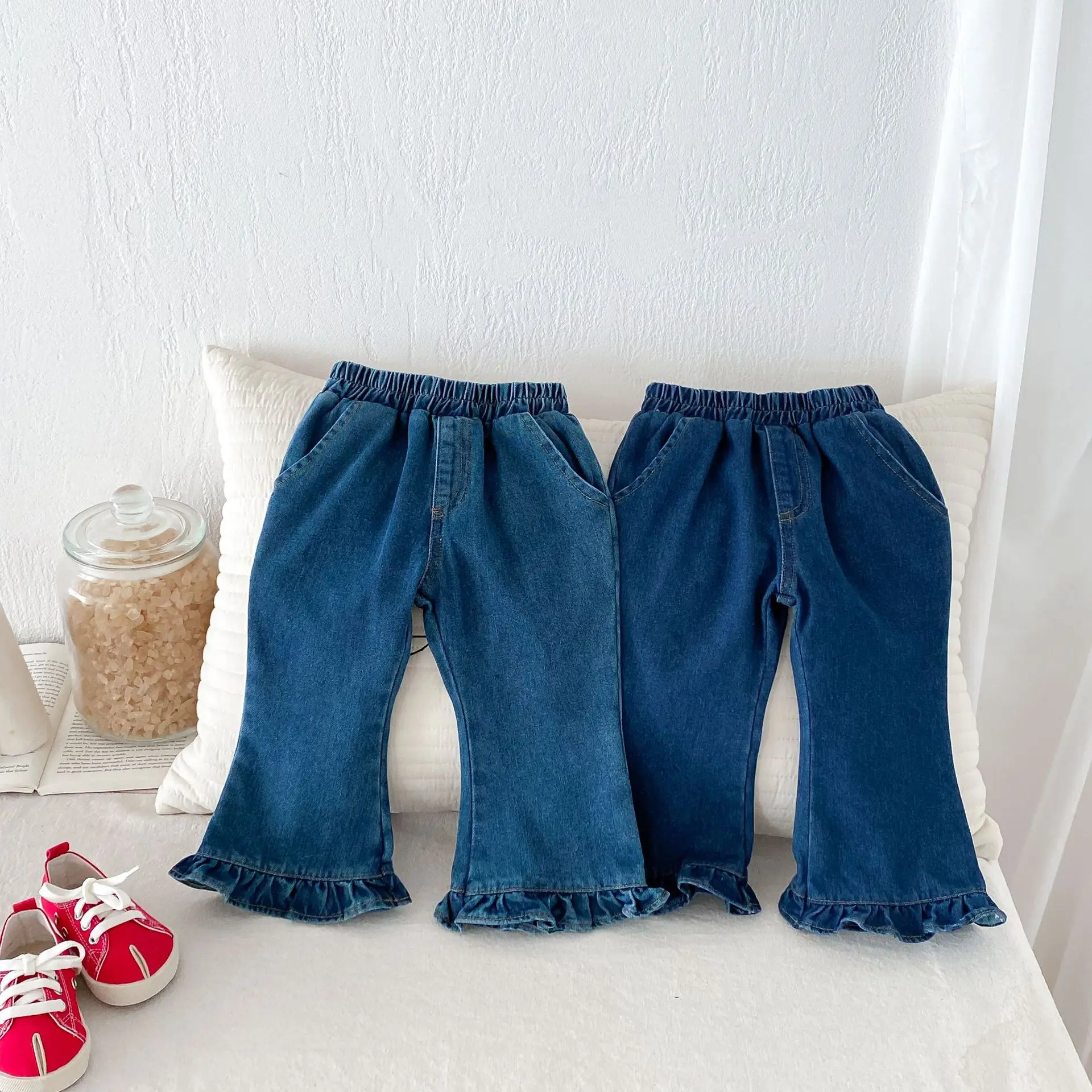 

Autumn New Children Denim Trousers Solid Girls Sweet Lace Jeans Baby Versatile Casual Pants Kids Elastic Waist Flared Pants