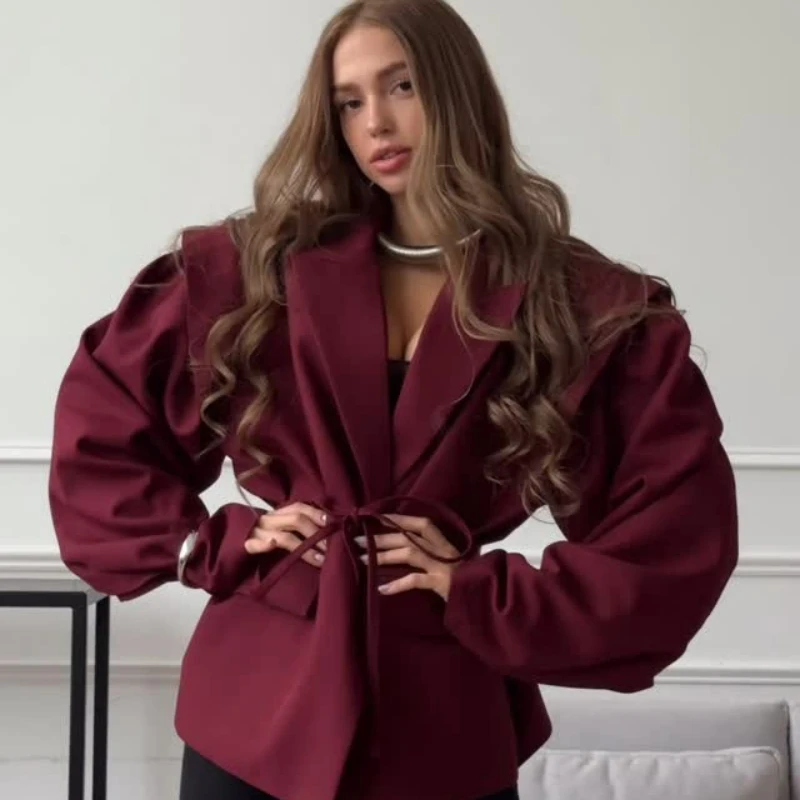 Senso di fascia alta da donna Autunno Abbigliamento da donna europeo e americano Temperamento Pendolarismo Vita Giacca imbottita con lacci sulle spalle