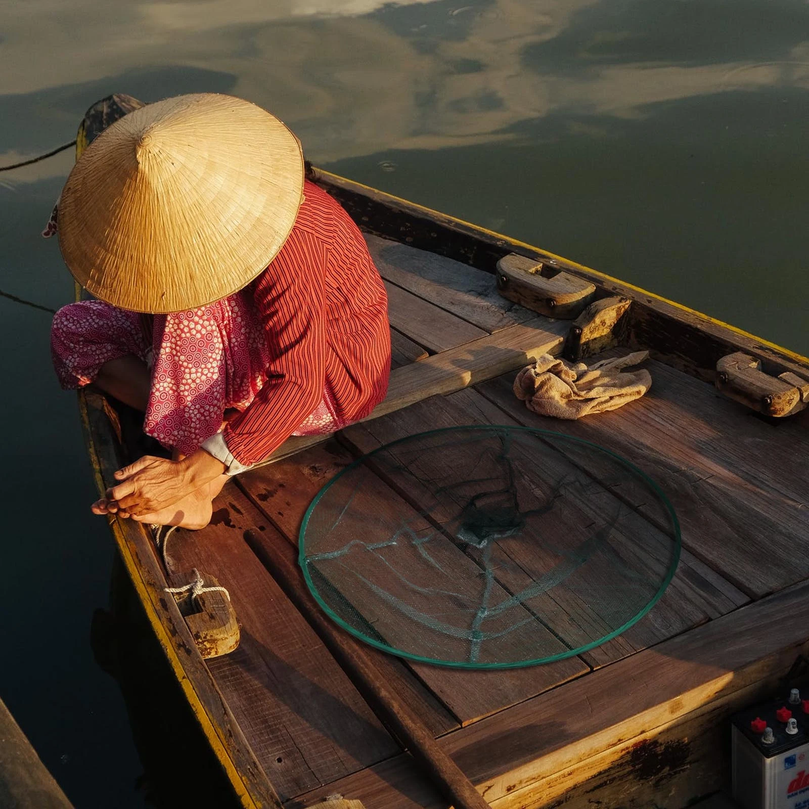 

Old Fashioned Shrimp Catching Net Tool Fishing Nets Live Bait Trap Polyester Crab Catcher