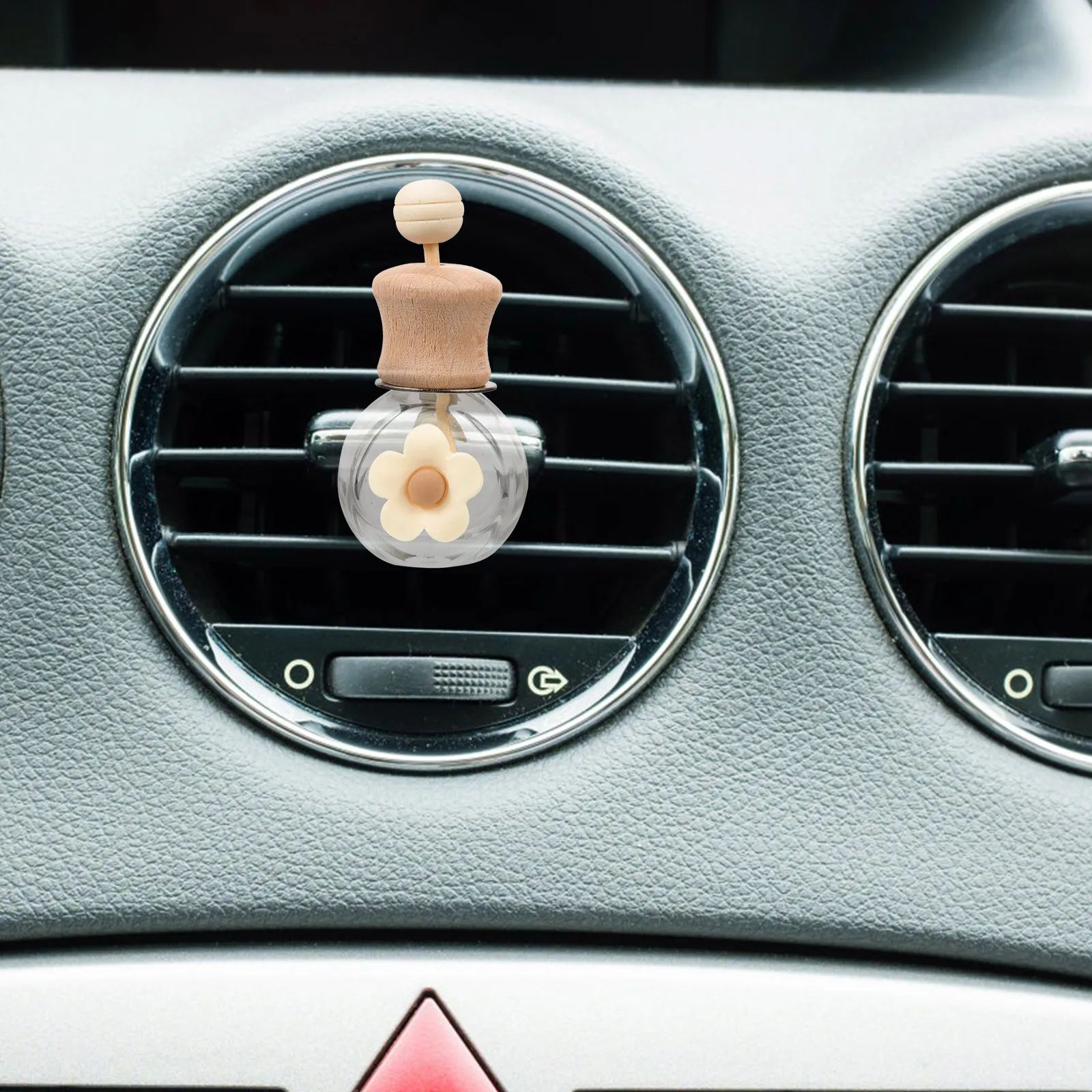 

Car Scent Diffuser Bottle Glass Perfume Shape Wood Refillable Essential Oil Container Air Freshener for Vent Perfume Supply