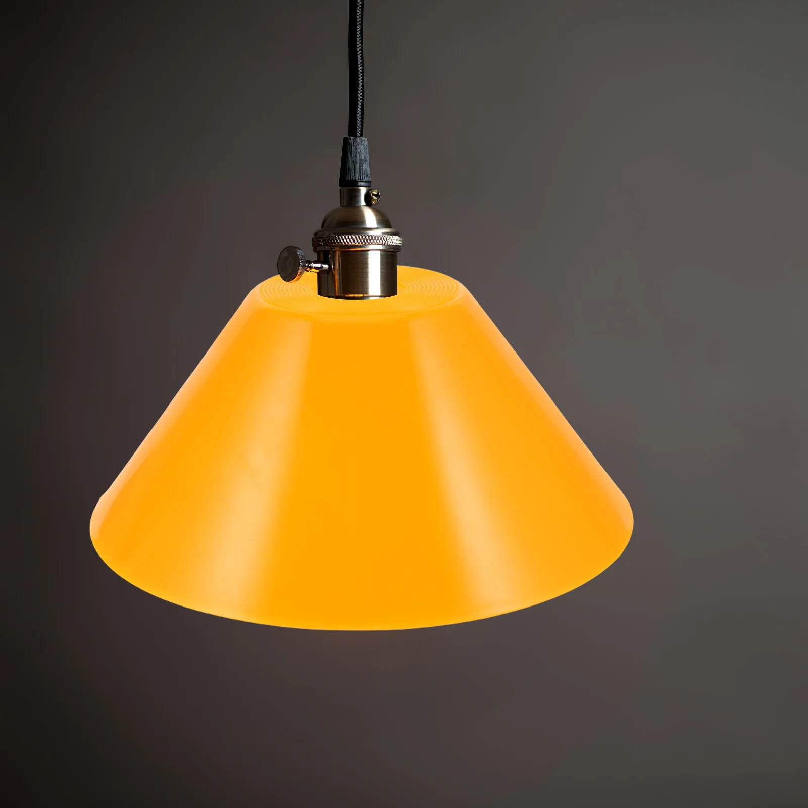 

Plastic Lampshade Replacement Colorful E27 Light Cover Ceiling Fixture Cover Decorative Lamp Shade for Table Pendant