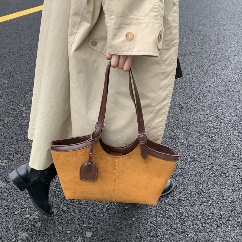 Vintage fashion suede portable vegetable basket bag women's 2025 new versatile matte shoulder messenger tote bag