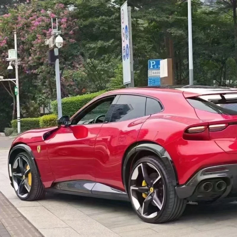 

Модернизированный комплект облицовки колесных арок в стиле OEM из сухого карбона 3K с плетением Plain Weave для Ferrari FUV Purosangue