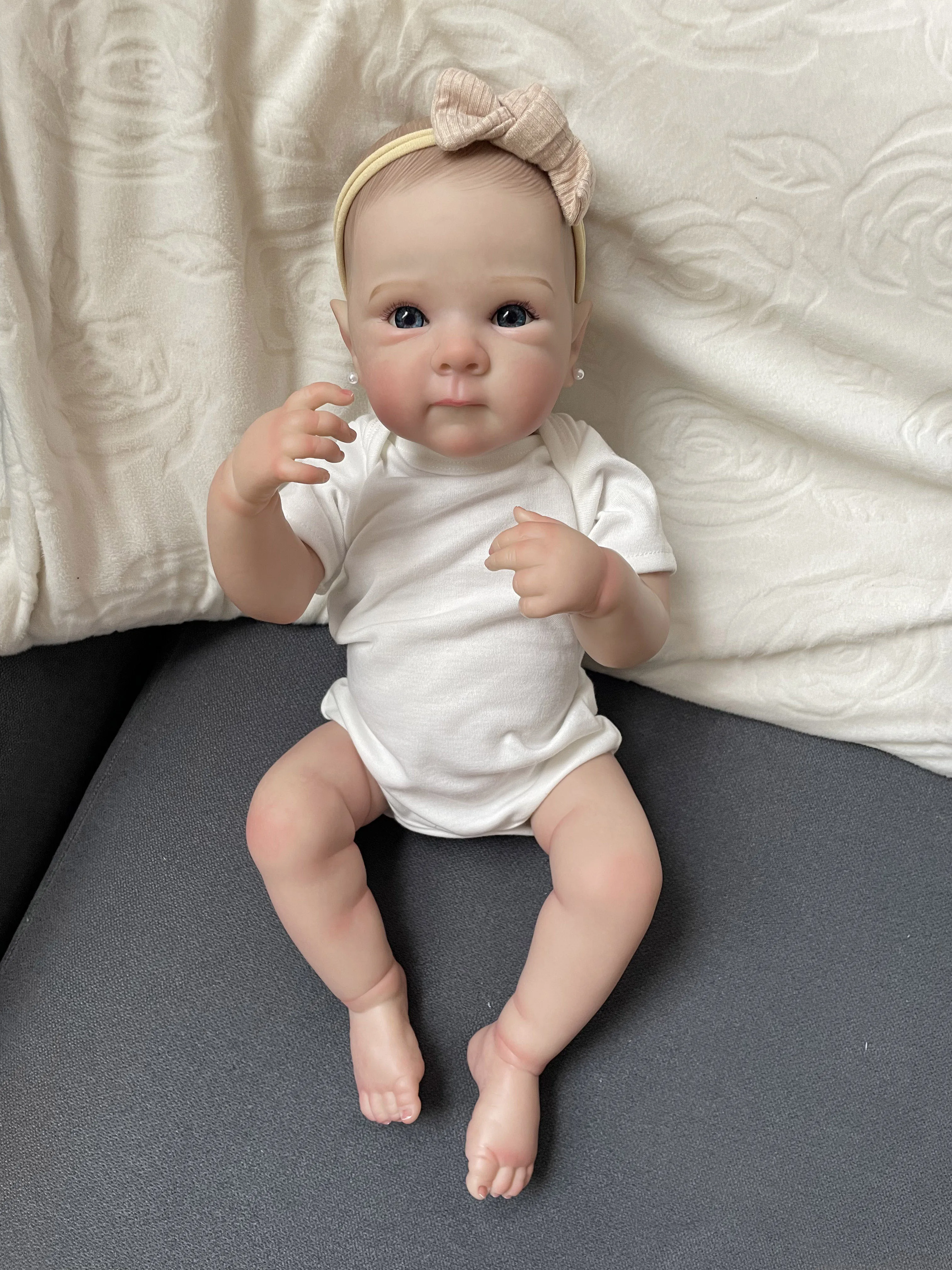 

19-дюймовая реалистичная кукла Reborn всего тела для новорожденных, приятная детская многослойная живопись, 3D кожа с ручным рисунком волос