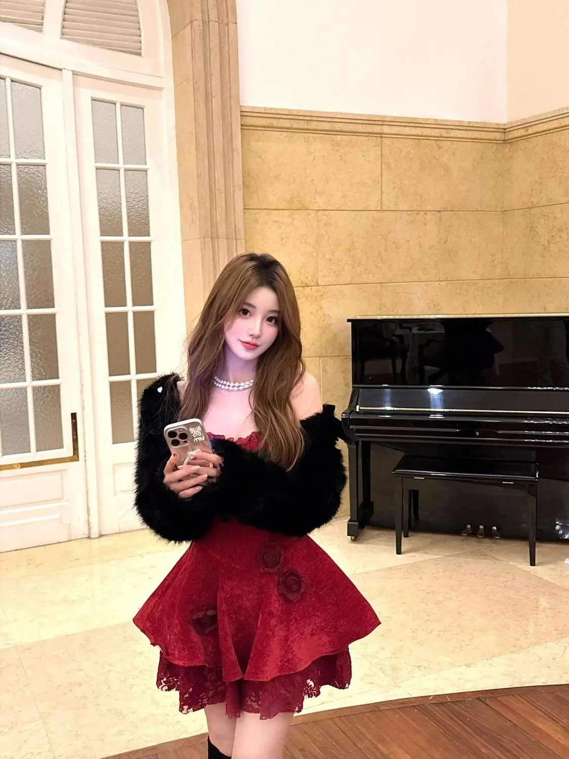 

Осенний французский элегантный комплект из 2 предметов, женский милый цветочный бант, красное платье без бретелек, искусственный мех, плюшевый черный короткий костюм, наряды Y2k