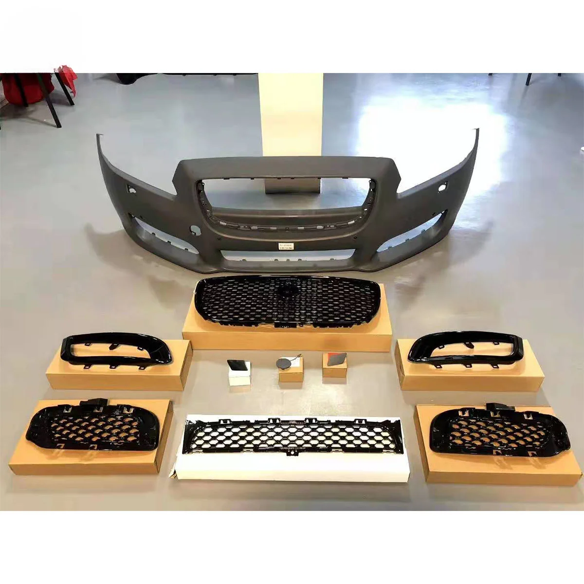 

KM 2010-2019 for Jaguar X351 XJ upgrade XJR front bumperPP body kits front bumper facelift grille
