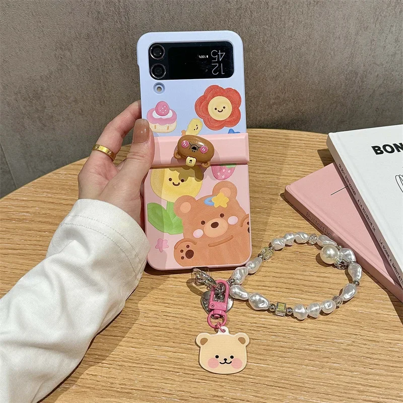 

Brown Bear White Dog Phone Case For Samsung Galaxy Z Flip 7 6 5 4 Protective Back Cover For ZFlip5 ZFlip6 ZFlip7 Case Shell