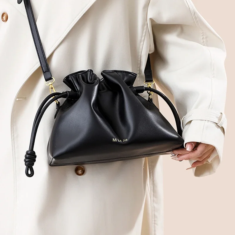 PU Drawstring New Shoulder Bags High Quality Lightweight Fashion Versatile Solid Color Sewing Thread Women's Crossbody Bags