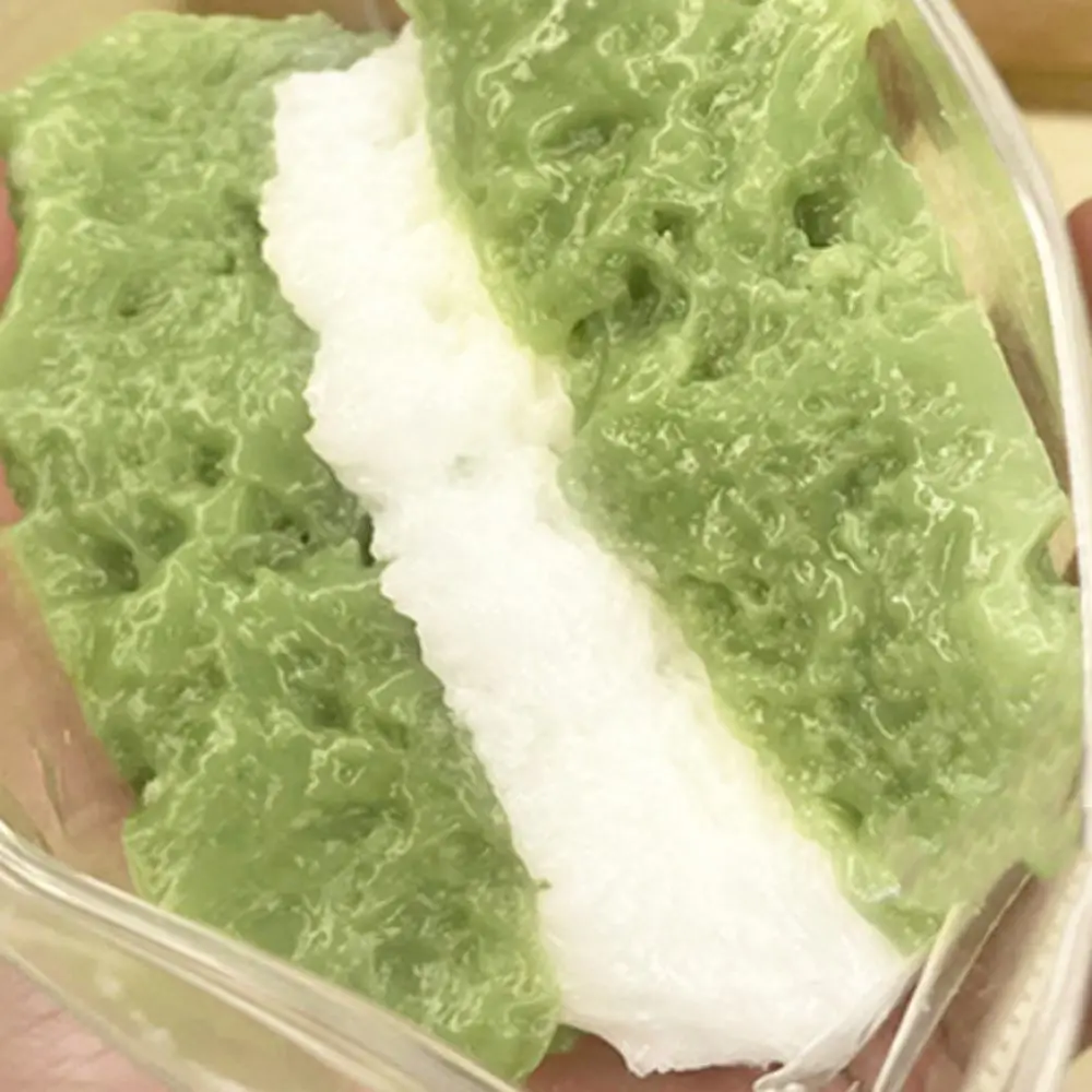 Mochi Suave de Tres Capas con Sabor a Matcha y Sal Marina, Juguete Sensorial Antiestrés de Rebote Lento