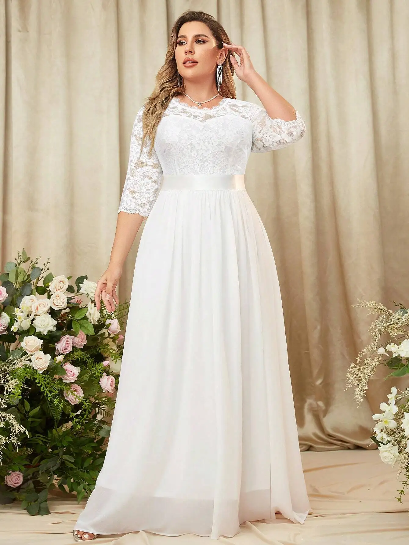 

Elegant White Plus Size Maxi Dress With Floral Lace Top And Flowy Chiffon Skirt For Evening Party Spring Formal Occasion