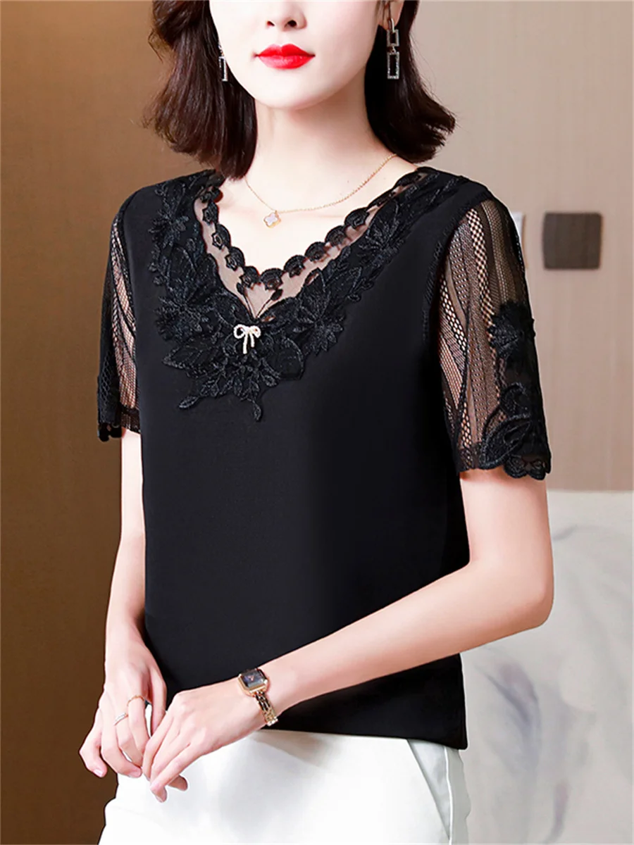 4XL Women Spring Summer Blouses Shirts Lady Fashion Casual Short Sleeve V-Neck Collar Lace Embroidery Blusas Tops CT0474