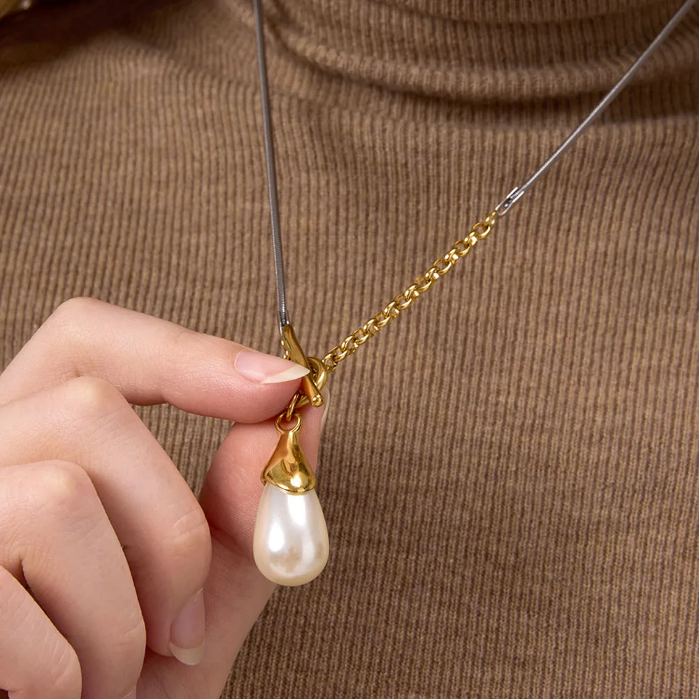 

Women Buckle Pearl Necklace Water Drop Stainless Steel Pendant Light Luxury Simple Girls Fashion Jewelry Gifts