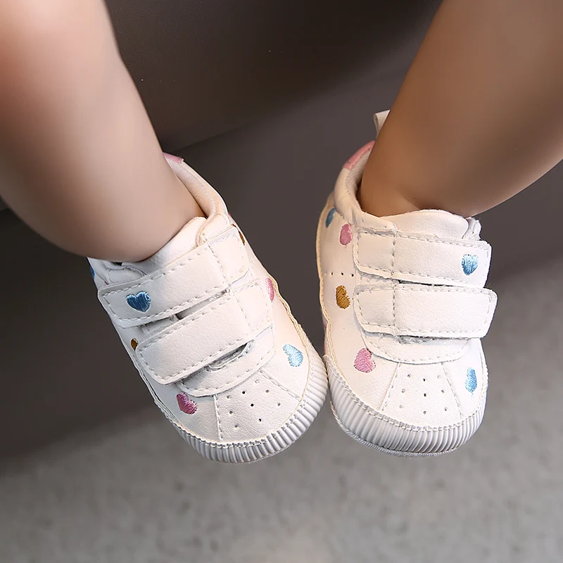

4 Colors Love Spring and Autumn Hot selling Sports Shoes Baby Shoes Anti slip Learning Shoes Casual Baby Shoes