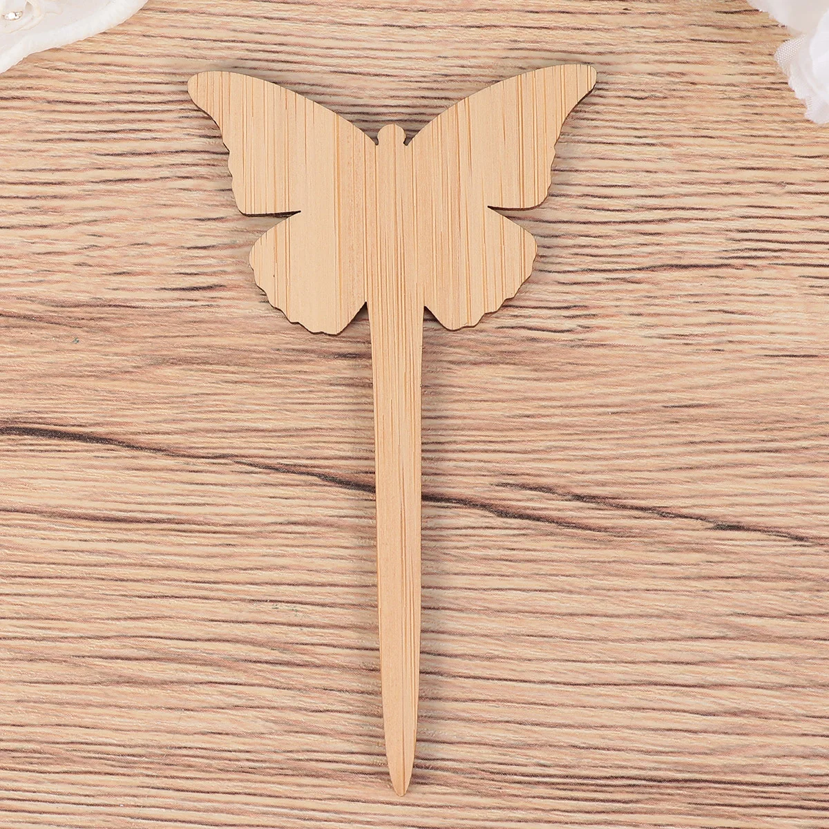 

30Pcs Bamboo Plant Tags Sturdy Durable Pointed Design Garden Labels Nursery Flower Marking Poles Plant Tags Garden Label