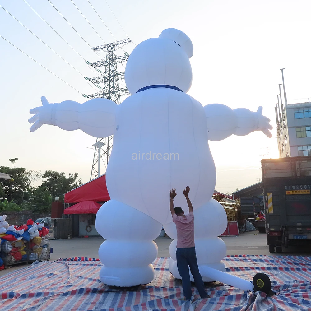 Riesige Outdoor-Halloween-Dekor Schlauchboote bleiben Puft Marshmallow Mann mit LED-Licht aufblasbaren Ghost buster Modell für Werbung