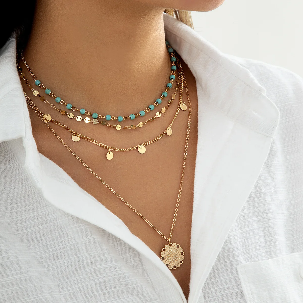 

Bohemian Vintage Turquoise Beaded Multilayer Necklace Set Flower Plate Pendant Bead Chain Women's Summer Vacation Jewelry Gift