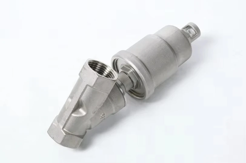Valvola a sede angolare filettata femmina pneumatica in acciaio inossidabile 304 316 BSP NPT ad alta temperatura acqua gasolio vapore da 1,6 mpa