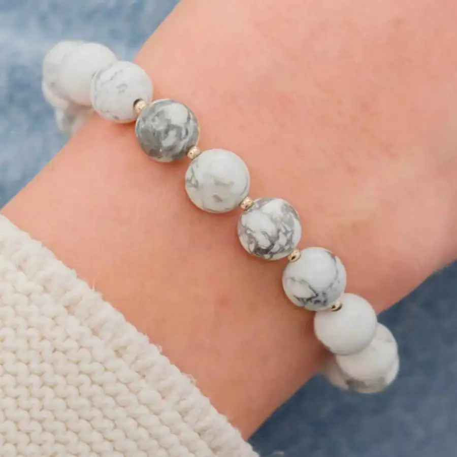 

White Turquoise Howlite Stone Bead Bracelet Adjustable Gold Chain Healing Crystal Jewelry for Gift