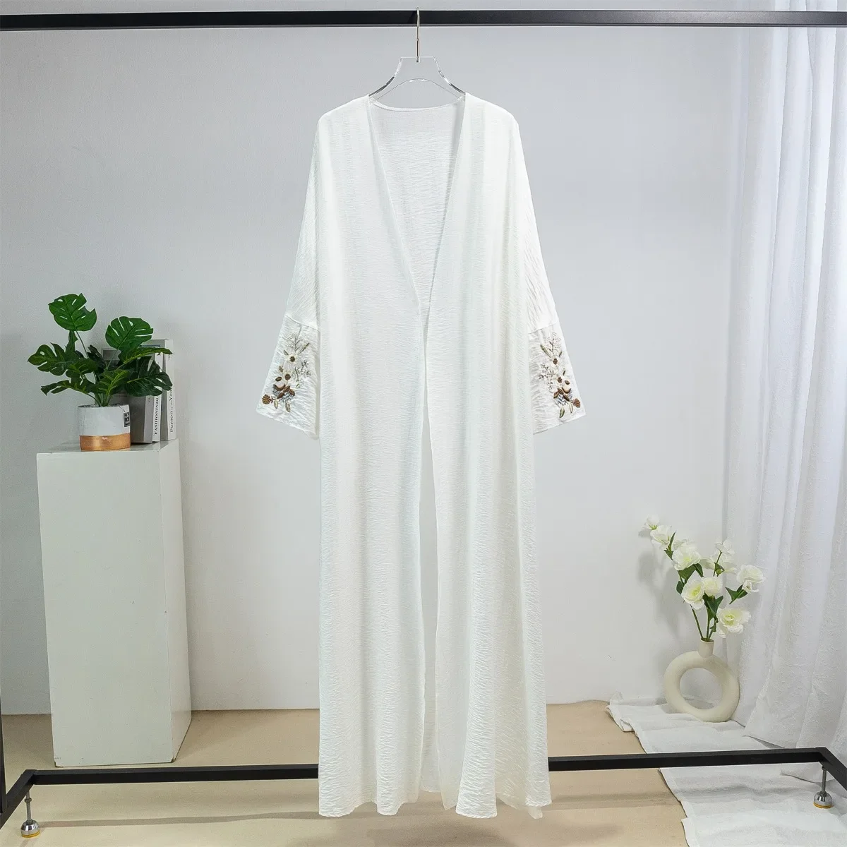 Open Front Abaya Muslim Kaftans Long Sleeve Embroidery Floral Loose Maxi Ramadan Prayer Dresses Islamic Clothing Muslim Jilbabs