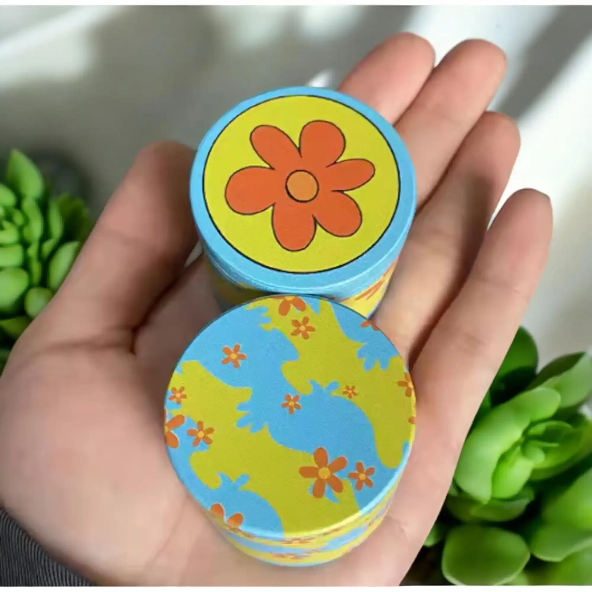 

2" Flowers Herb Grinder Multi Colors Flowers Printed Crusher