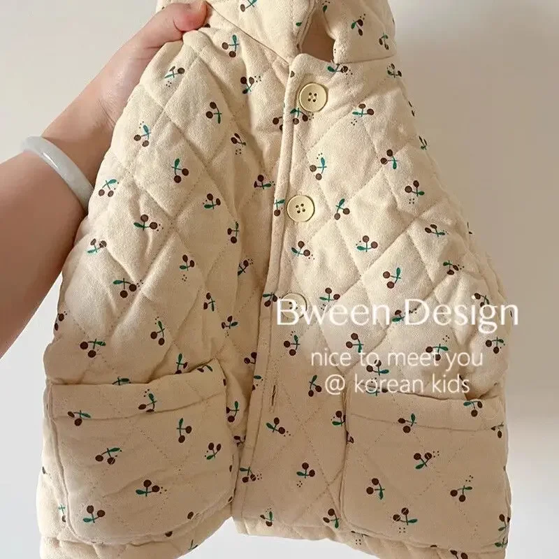 2023 Autumn/Winter New Girls' Baby Fashion and Comfortable Cherry Print Round Neck Thin Cotton Coat