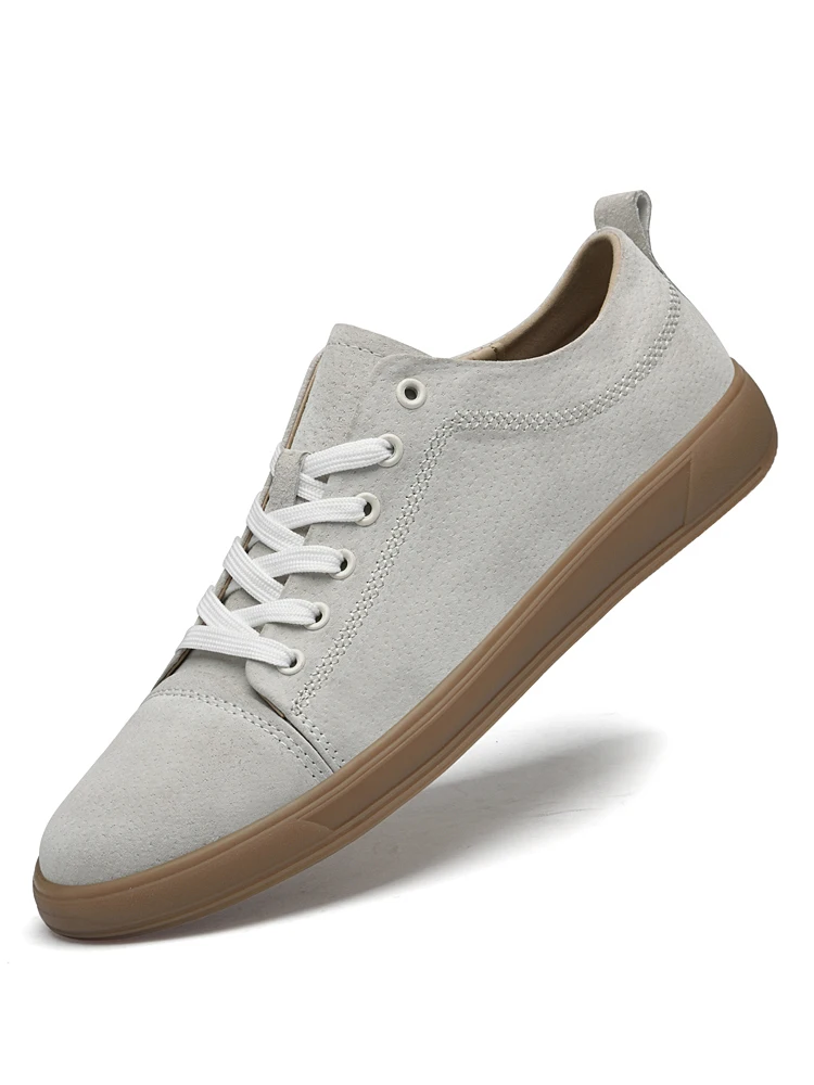 Sapatos casuais masculinos CCE, sola macia, couro, confortáveis, respiráveis, slip-on, bico redondo, salto plano, sola de bor...