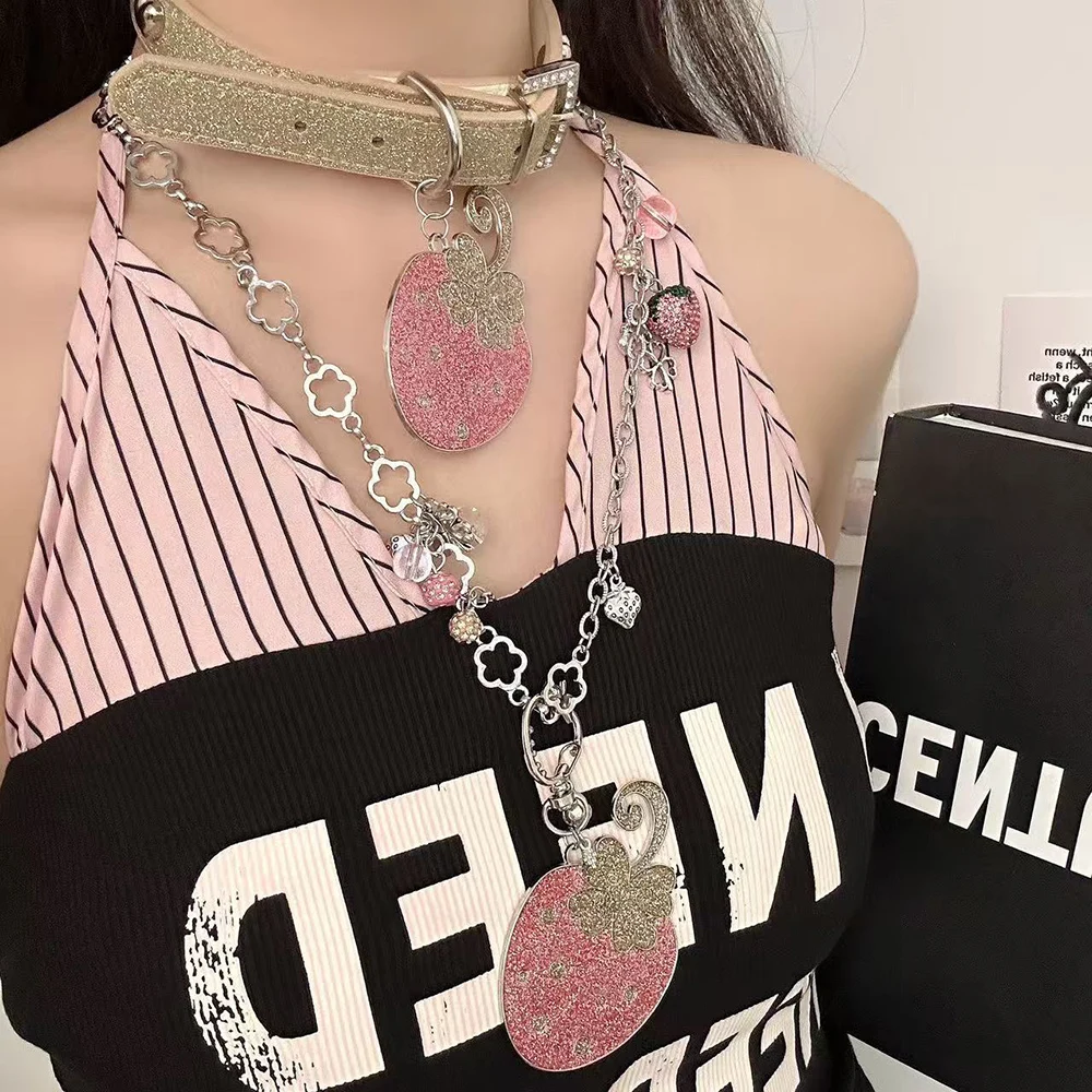 

Cute Strawberry Pendant Shiny Rhinestone Necklace Y2k Leather Choker Metal Chain Neck Women Girl Party Jewelry Gift Accessories