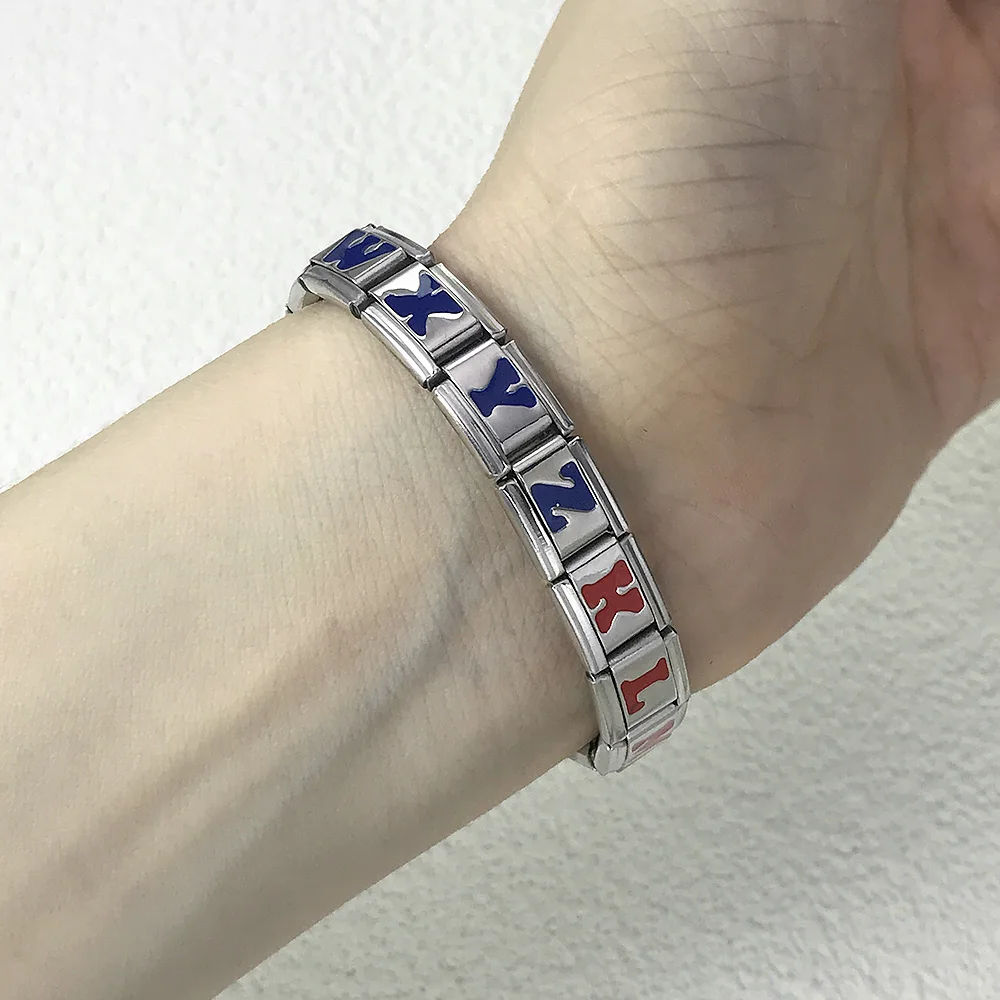 1 Stück Blaue Farbe 26 Englische Buchstaben A-Z Italienische Glieder Charm Passend für 9mm Edelstahl Damen Herren Armband Neue DIY Herstellung 2025 Schmuck – Detail 3