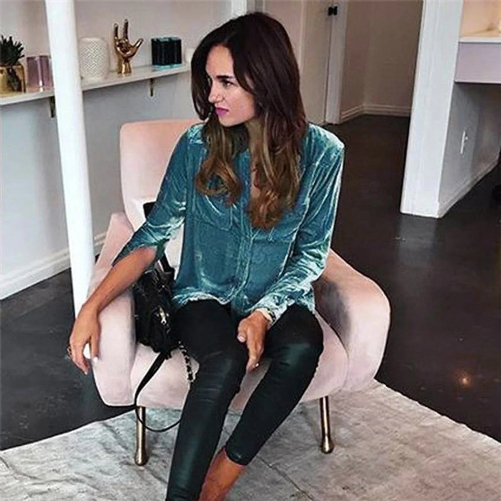 Fashion Velvet Buttons Blouse Shirt Casual Loose Pockets Tops Casual Spring Ladies Female Women Long Sleeve Blusas Pullovers