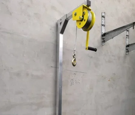 High QualityGalvanized Outside Outside Installation Lifting Tool,Crane, Folding,Self-locking Manual Winch Assembly Air