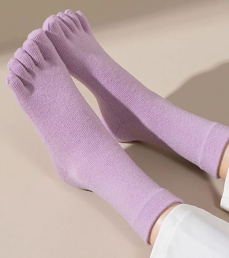 Autumn Winter Thicken Cashmere Five Toe Socks For Women Middle Tube Socks Candy Color Stretchy Five Finger Socks Split Toe Socks view 2