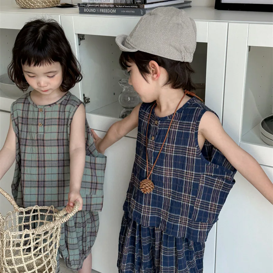 

Children's 2025 Summer New Children's Checkered Cotton and Hemp Vest Baby Lantern Pants Two Piece Middle Pants Set