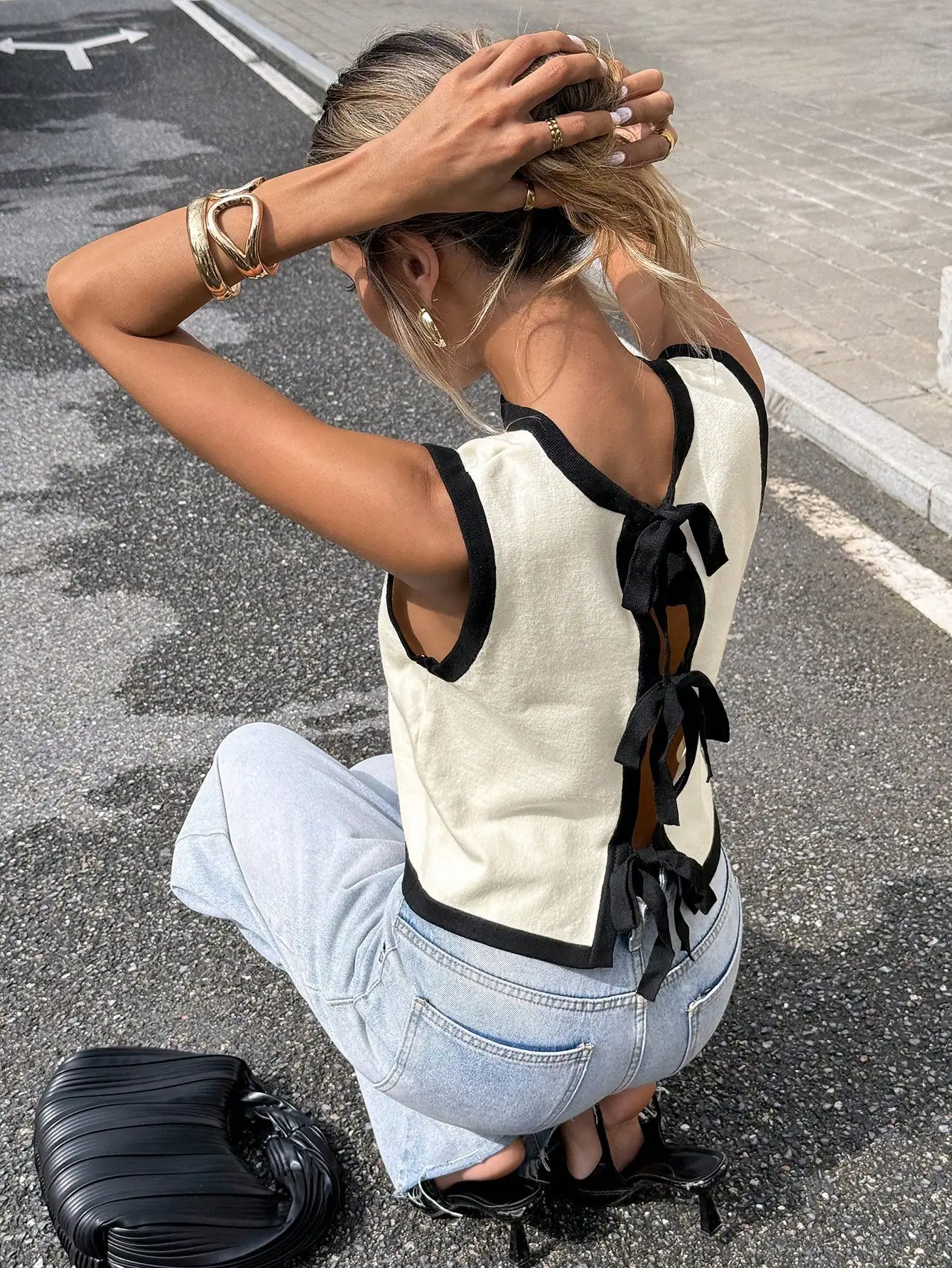 Serisse Women's Contrast Color Tie-Up Sleeveless Sweater Vest,Bow Backless Tank Top,Elegant Black And White Summer Brunch Tops For Business Casual Office Wear