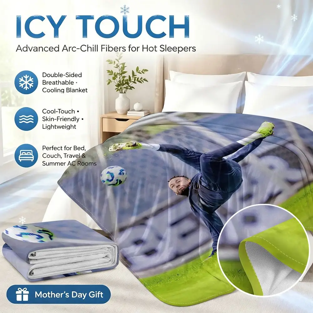 Overhead Kick Athlete Print Q MAX 0.3 Cooling blanket Youth Game Room Portable Lightweight Cool Blanket
