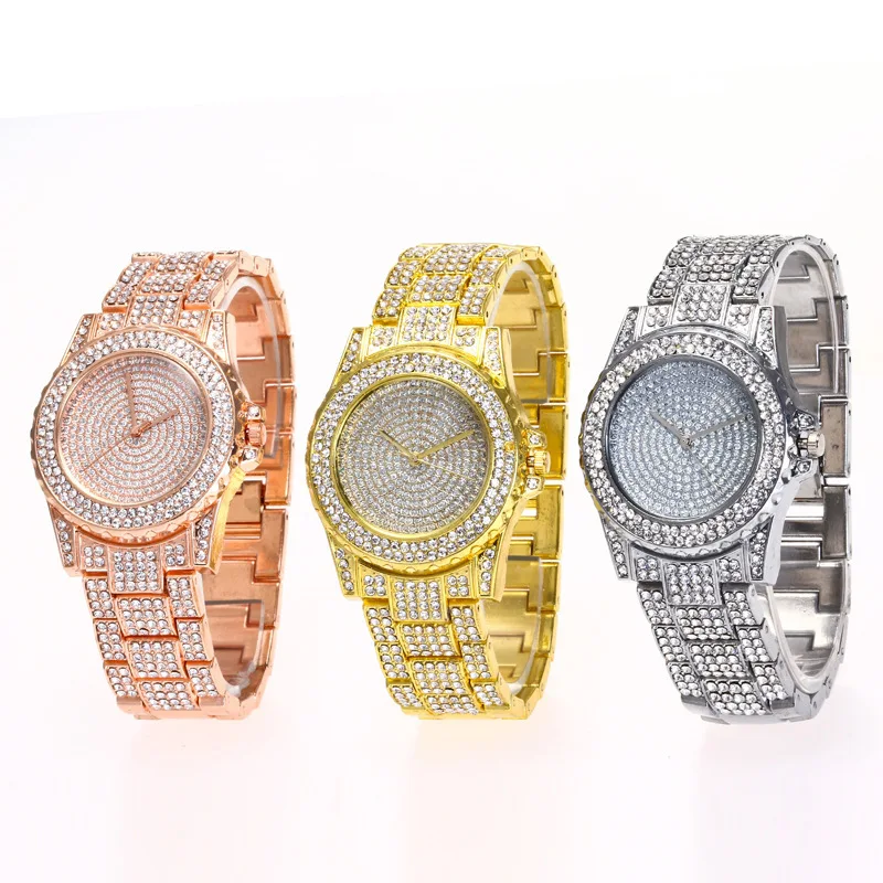 

High-End Alloy Gold Design Watch Sparkling Full Diamond Surface Starry Sky Pattern Fashion Accessory for Stylish Individuals