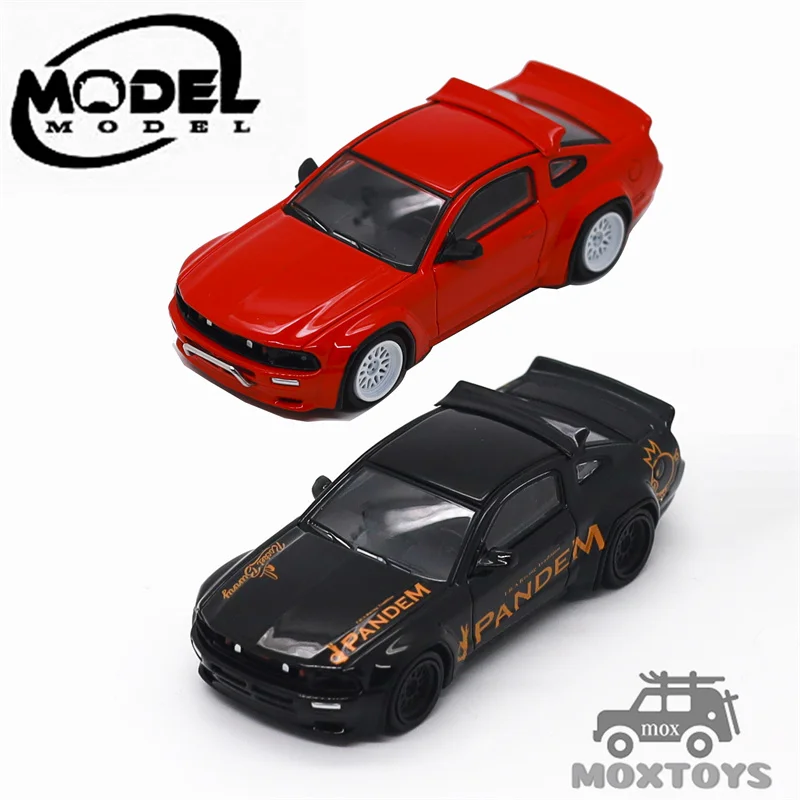 

Модель автомобиля Pandem Mustang 1:64, красно-черная, литая под давлением