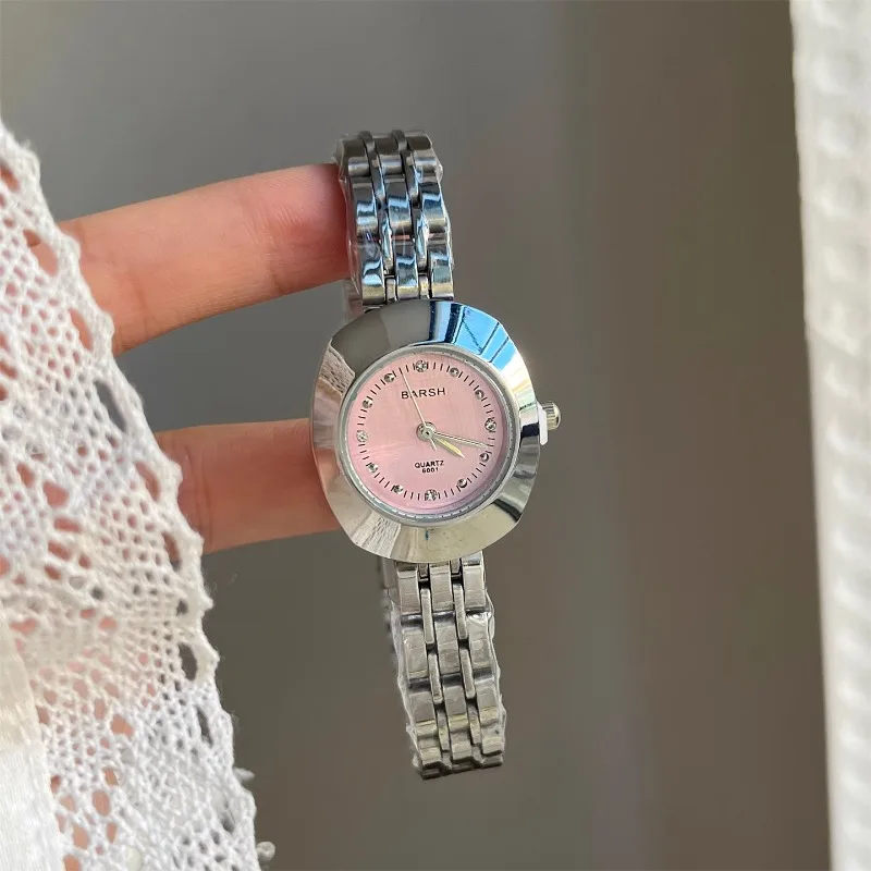 2025 Golden Vintage Ladies Quartz Watch - Exquisite Waterproof Steel Strap Ladies Clock Elegant Fashionable Watch for Women