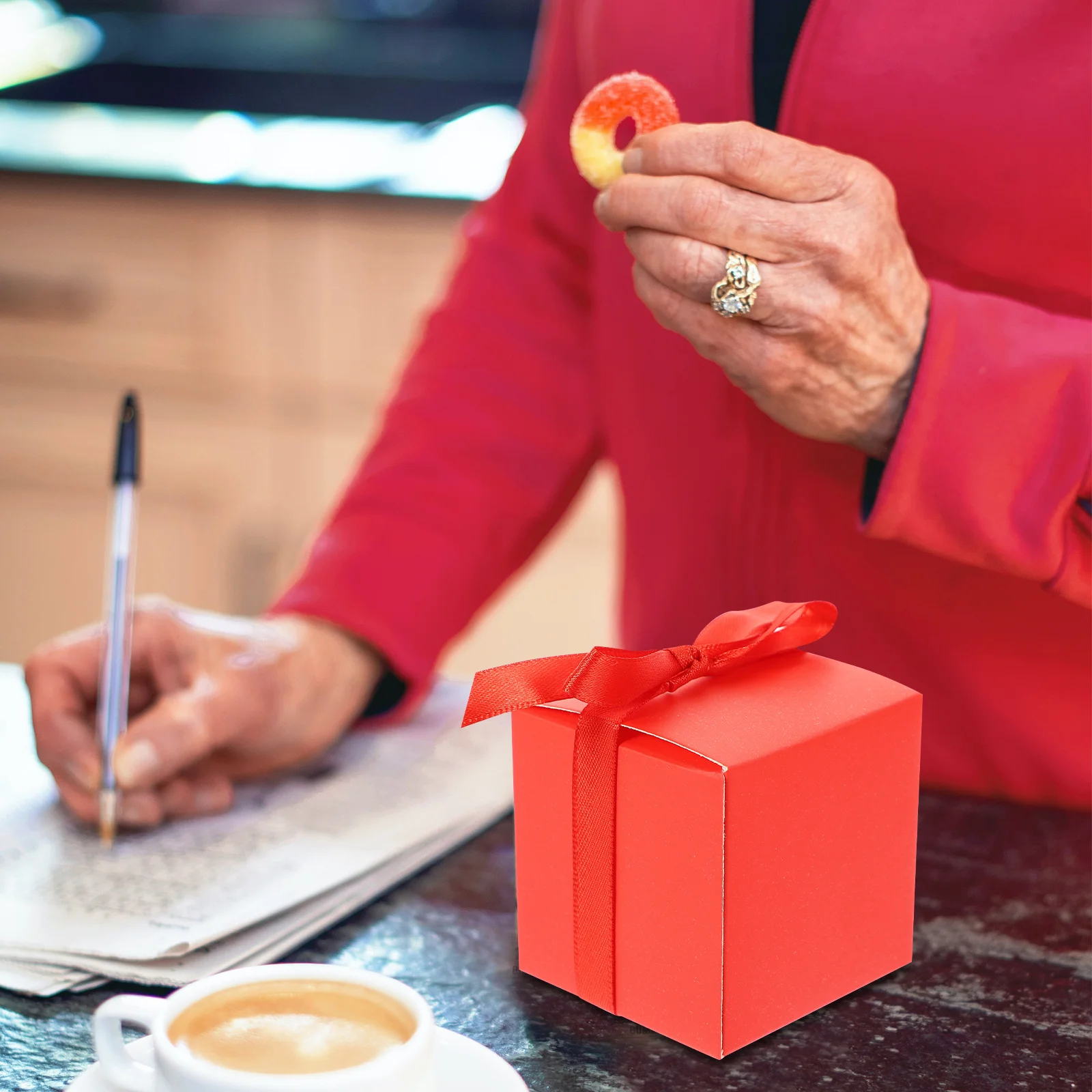 

50Set Multi-Function Candies Case Kraft Paper Candy Box for Gift Accessories Bakery Supplies Party Decorations Storage